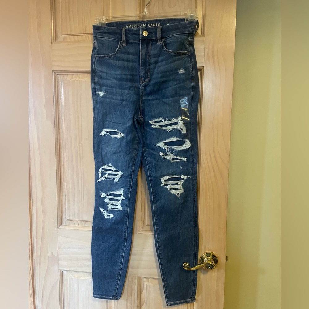 NEW AMERICAN EAGLE  SUPER HIGH RISE CURVY JEGGING